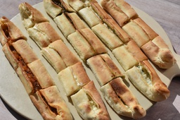 صحن فطائر مشكل